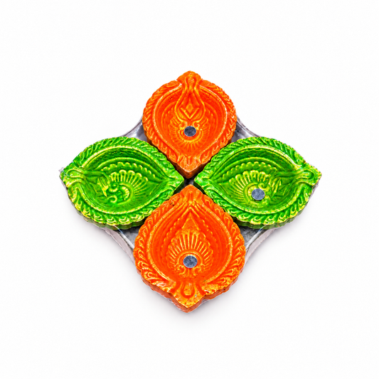 Diwali Diyas – Set of 4 Pieces (Orange & Green)